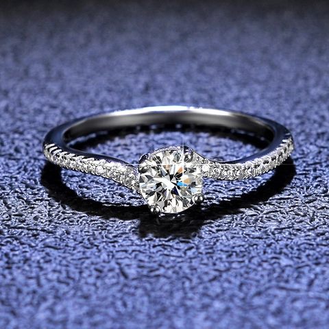 925 Sterling Silver Moissanite Zirconia Ring For Women Four-claw Sparkling Adjustable Classic Ins Style Engagement Jewelry