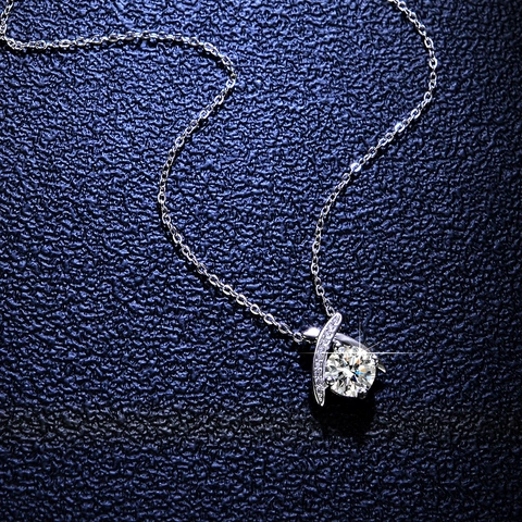 925 Sterling Silver Moissanite Zirconia Pendant Necklace Elegant Cross Inlaid Rhinestone Jewelry For Wedding Dating Women