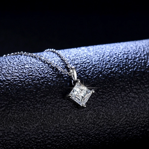 925 Sterling Silver Princess Cut Moissanite Zirconia Square Pendant Necklace For Women Crown Box Chain Elegant Jewelry