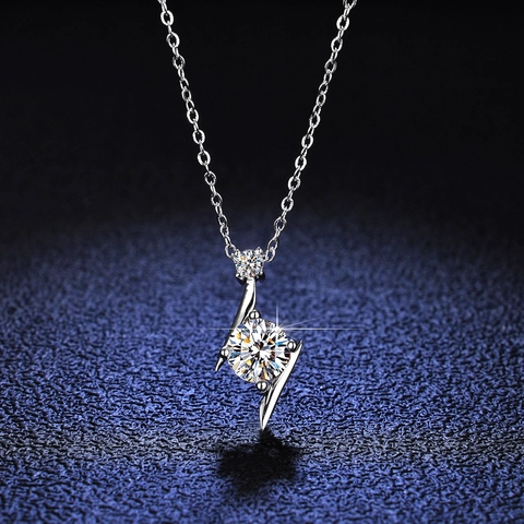 925 Sterling Silver S-Shape Moissanite Zirconia Pendant Necklace For Women Lightning Bolt Clavicle Chain Minimalist Jewelry