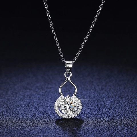 925 Sterling Silver Moissanite Necklace Classic Gourd Pendant Zirconia Necklace Jewelry For Women Wedding Banquet Gift