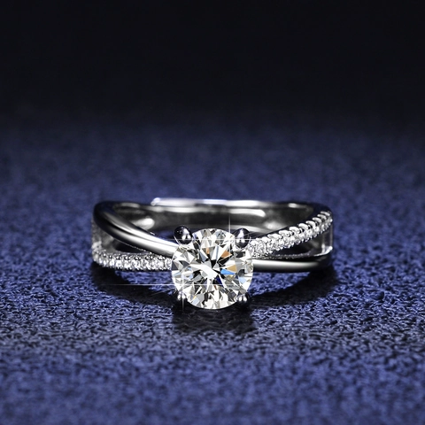 925 Sterling Silver Moissanite Zirconia Ring For Women Six-Claw Sparkling Diamond Design Elegant Wedding Engagement Jewelry