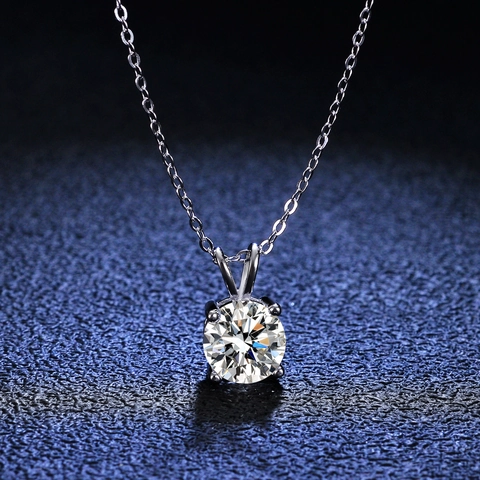 Classic 925 Sterling Silver Pendant Necklace For Women Four Claw Round Cut Moissanite Zirconia Brilliant Fashion Jewelry Gift