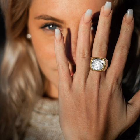 Fashion Stainless Steel Ring With Square Cushion Cut Clear Glass Stone Gold Plated Bold Band Ring For Women Decorative Jewelry