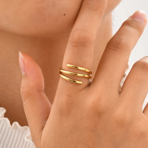 Anillo Abierto de Acero Inoxidable Minimalista para Mujer Color Dorado Espiral Irregular Multicapa Ajustable Joyería Moda