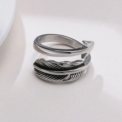 Anillo Abierto de Flecha de Pluma de Acero Inoxidable Vintage para Hombre Anillo de Dedo de Hoja Retro Punk Ajustable