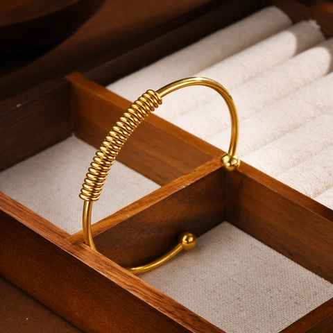 Minimalistisch Goud Roestvrij Staal Open Armring Voor Vrouwen Veer Spiraal Ontwerp Mode Sieraden Verstelbare Manchet Armband