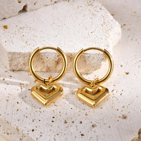 Eleganti Orecchini a Cerchio con Cuore Geometrico in Acciaio Inossidabile per Donna Gioielli Placcati in Oro Lucidati a Specchio