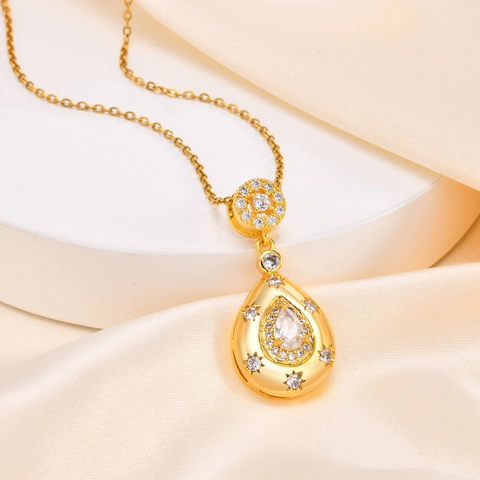 Collar con Colgante de Gota de Agua Circonia Cobre Acero Inoxidable Chapado en Oro Cadena de Clavícula Elegante Mujer