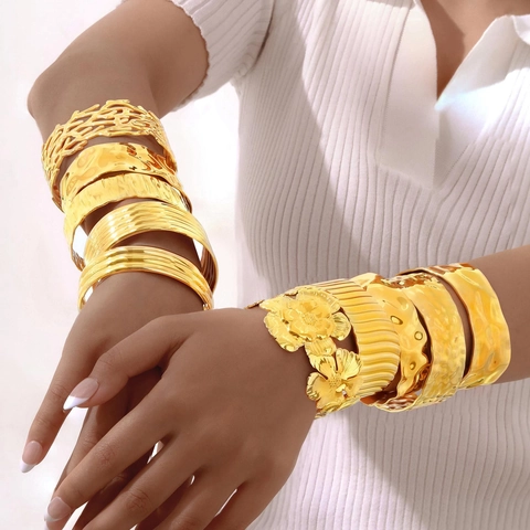 Übertriebener Edelstahl Breiter Armreif Für Damen Unregelmäßiges Geometrisches Gold Vergoldetes Texturiertes Offenes Armband Mode Schmuck Geschenk