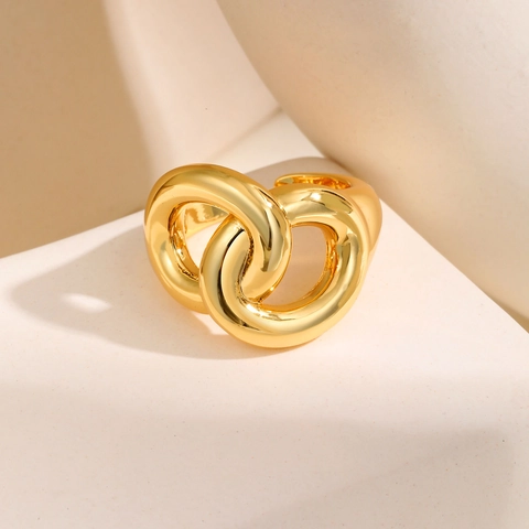 Moderno Anello Aperto a Doppi Cerchi Intrecciati per Donna in Rame Placcato Oro Regolabile Geometrico Anello a Infinito