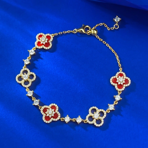 925 Sterlingsilber Vergoldet Roter Achat Vierblättriges Kleeblatt Verstellbares Armband Für Damen Luxus Strass Schmuck Geschenk
