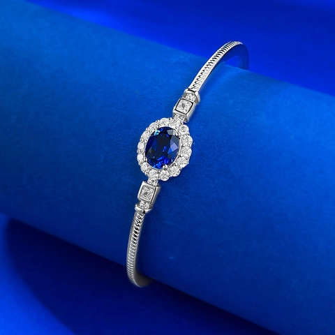 Bracciale Rigido in Argento Sterling S925 Zaffiro Artificiale Blu Reale Ovale Halo Strass Stile Palazzo Vintage Lusso Gioielli Donna