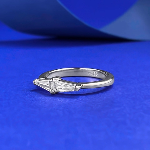 Anello Minimalista in Argento Sterling 925 Taglio Baguette Strass Elegante Moda Impilabile Gioielli Geometrici per Donna
