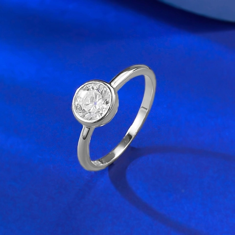 925 Sterling Silver Round Bezel Setting Rhinestone Ring For Women Minimalist Elegant Daily All-match Finger Jewelry Gift