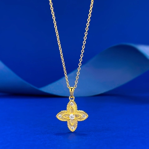 Vintage S925 Sterling Silver Four Leaf Clover Pendant Necklace For Women Chinese Style Gold Plated Red Rhinestone Jewelry