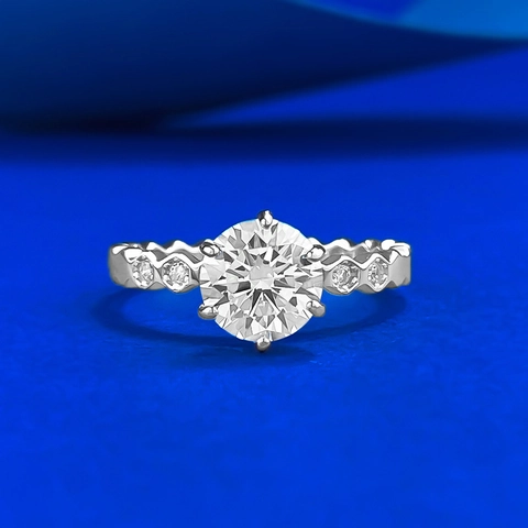925 Sterling Silver Round Rhinestone Ring For Women Six-Prong Setting Honeycomb Inlaid Wedding Band Romantic Jewelry Gift