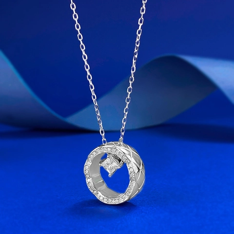 Collana con Ciondolo in Moissanite Taglio Princess in Argento Sterling S925 con Motivo Trapuntato Gioielli Moda Eleganti Donna
