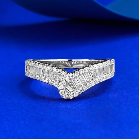 Luxus 925 Sterlingsilber V-Förmig Fischgräten Ring Pave Strass Baguette Schliff Stapelbarer Ring Für Damen Verlobung Hochzeit Mode Schmuck
