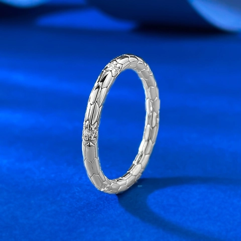 925 Sterling Silver Snake Ouroboros Ring For Women Luxury Rhinestone Inlaid Geometric Snake Scale Texture Finger Ring Fashion Jewelry