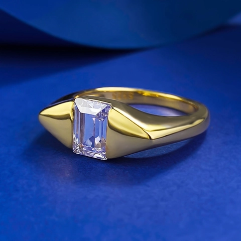 Anello in Argento Sterling S925 Stile INS per Donna Fascia Larga Placcato Oro Strass Viola Taglio Smeraldo Gioielli Geometrici