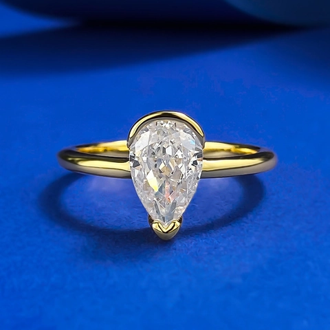 Elegante Anello a Goccia in Argento Sterling 925 Taglio a Pera Strass Bianco Placcato Oro Anello Minimalista Regalo Gioielli Donna