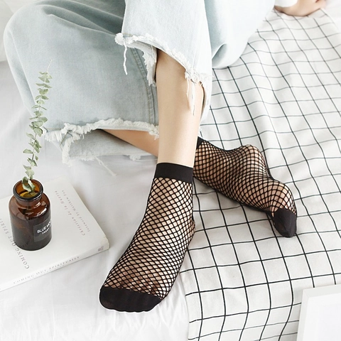 Calzini a Rete da Donna Alla Moda Incavi a Maglia Bassa Neri in Nylon Elastici Traspiranti Punta Rinforzata Calzini Corti