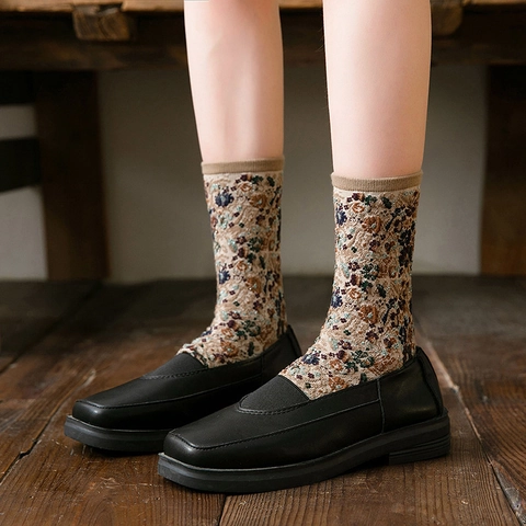 Damen Retro Blumen Jacquard Crew Socken Baumwolle Zopfmuster Herbst Winter Warm Mittlere Wadenhoch Socken Lässige Literarisch Stil