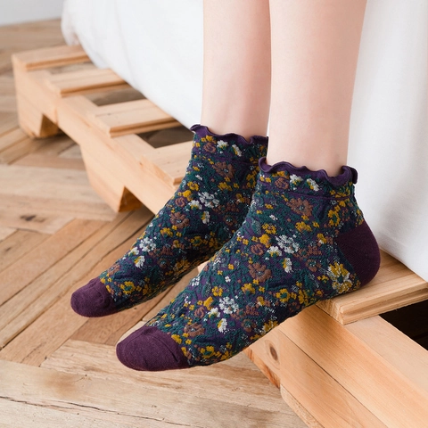Women Retro Floral Cotton Socks Ruffle Trim Vintage Pattern Knitted Crew Socks For Casual Daily Wear Comfort Ankle Socks