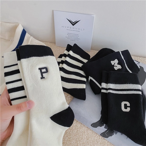 Chaussettes Mi-Mollet Athlétiques Rétro pour Femmes en Coton Éponge Épais Chaud Brodé Lettre Rayé Sport pour Hiver