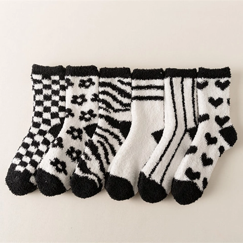 Women Black White Coral Fleece Fuzzy Socks Thickened Warm Home Sleeping Socks Heart Stripe Checkerboard Floor Socks