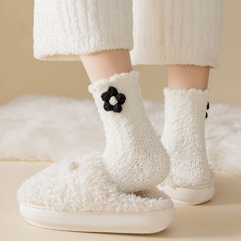 Dames Verdikte Koraal Fleece Slaapsokken Japanse Zoete Gebreide Bloem Middenkuit Vloersokken Pluche Winter Warme Huissokken