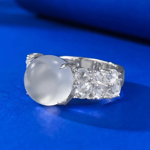 Vintage 925 Sterling Silver Ring For Women Round White Gemstone Cabochon Inlaid Rhinestone Elegant Retro Finger Ring Jewelry