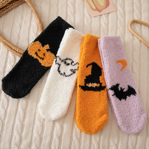 Women's Halloween Coral Fleece Fuzzy Floor Socks Warm Anti-slip House Socks With Pumpkin Ghost Bat Witch Hat Pattern