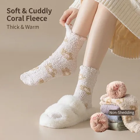 Dames Koraalvlies Verdikte Warme Slaapsokken Winter Japanse Stijl Jacquard Bloemen Pluizige Middenbuis Huissokken Voor Dames