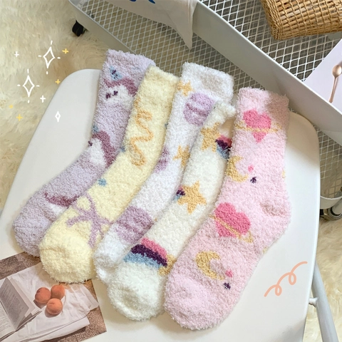 Dames Verdikte Koraal Fleece Halverwege de Kuit Sokken Leuke Cartoon Ster Maan Eenhoorn Patronen Zachte Pluche Winter Warme Thuis Slaapsokken
