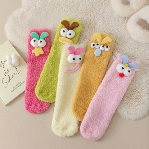 Lustige 3D Cartoon Augen Plüsch Bodensocken Für Damen Warm Verdickte Korallenvlies Wadenhohe Haussocken Süße Weiche Winterschlafsocken