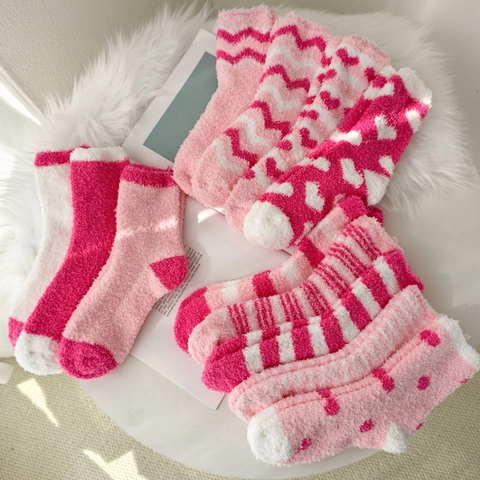 Calcetines para Dormir de Vellón de Coral para Mujer Estampado de Corazón y Rayas Otoño Invierno Cálidos Suaves Calcetines de Suelo