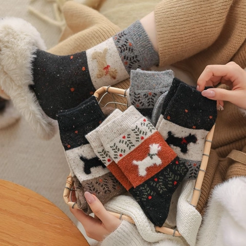 Chaussettes Femme Hiver Épaisses Tricotées Mi-Bas Contraste de Couleurs Chien Dessin Animé Jacquard Chaud Acrylique Coton Peigné