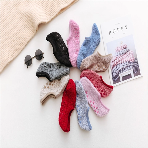 Calcetines de Suelo Antideslizantes Espesados para Mujer Estilo Vellón de Coral Cálido Corte Bajo Invisible Yoga Hogar Interior