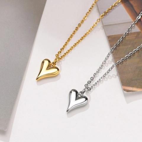 Collana con Pendente a Cuore in Acciaio Inossidabile Minimalista per Donna Placcata Oro Argento Gioielli Regalo Stile Cool