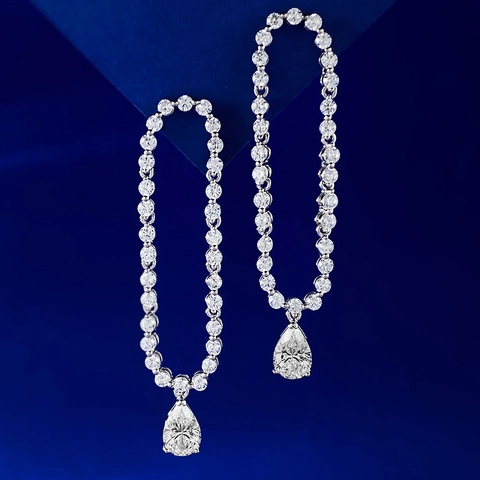 Boucles d'Oreilles Clous Pendantes Goutte d'Eau en Argent Sterling 925 pour Femmes Luxueux Strass Incrusté Taille Poire Bijoux de Mariage Banquet