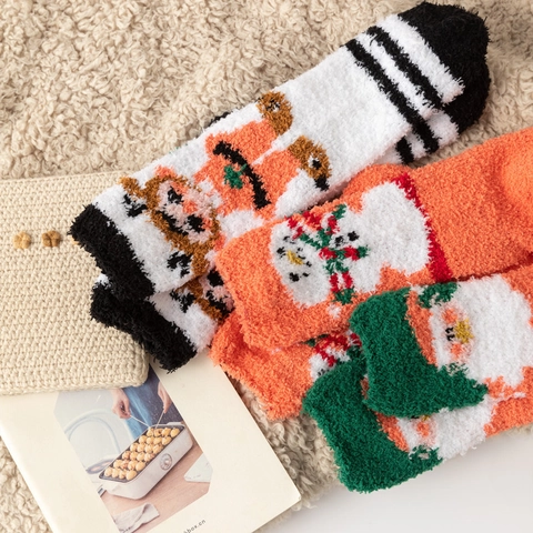 Chaussettes Chaudes en Vison Polaire de Noël pour Femmes Chaussettes de Sommeil d'Hiver en Jacquard Épaissi Motif Noël