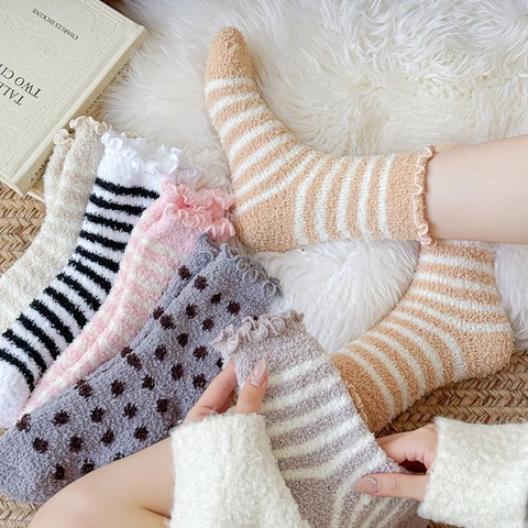 Dames Dikke Koraalvlies Vloersokken Winter Warm Fuzzy Gestreepte Stippen Huissokken Golvende Rand Gezellige Slaapsokken