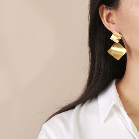 Minimalistische Edelstahl Geometrische Quadratische Ohrhänger Goldbeschichtete Doppellagige Quadratische Hängeohrringe Für Damen Schmuck