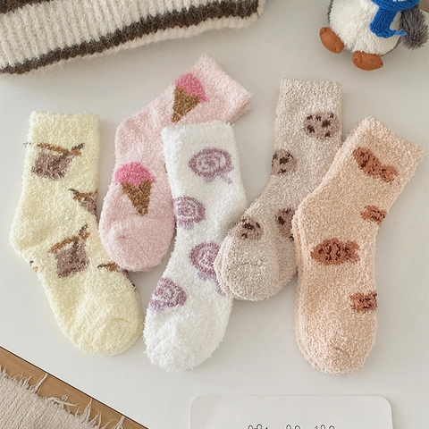 Women Cute Coral Fleece Mid Calf Socks Thickened Warm Sweet Cartoon Pattern Winter House Sleep Socks Sweet Thermal Fuzzy Floor Socks
