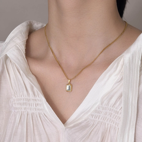 Collar de Acero Inoxidable con Circonia Colgante Rectangular Corte Esmeralda Cadena de Cordón Joyas Chapadas en Oro Mujer