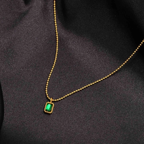 Collar con Colgante de Circonia Verde Esmeralda de Acero Inoxidable Chapado en Oro para Mujer Joyería de Moda Corte Rectangular