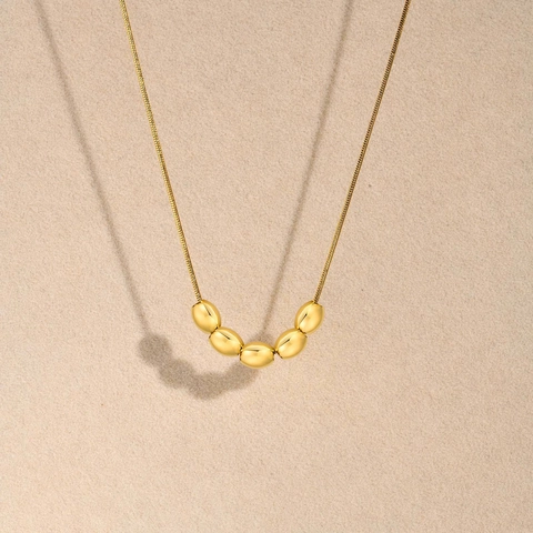 Collana a Serpente Minimalista in Acciaio Inossidabile Con Cinque Pendenti a Chicco Ovali Placcata Oro Gioielli Moda per Donna