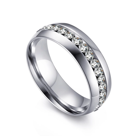 Anillo de Acero de Titanio Chapado en Oro con Circonia Incrustada 6mm Banda de Strass Joyería para Parejas Hombres Mujeres